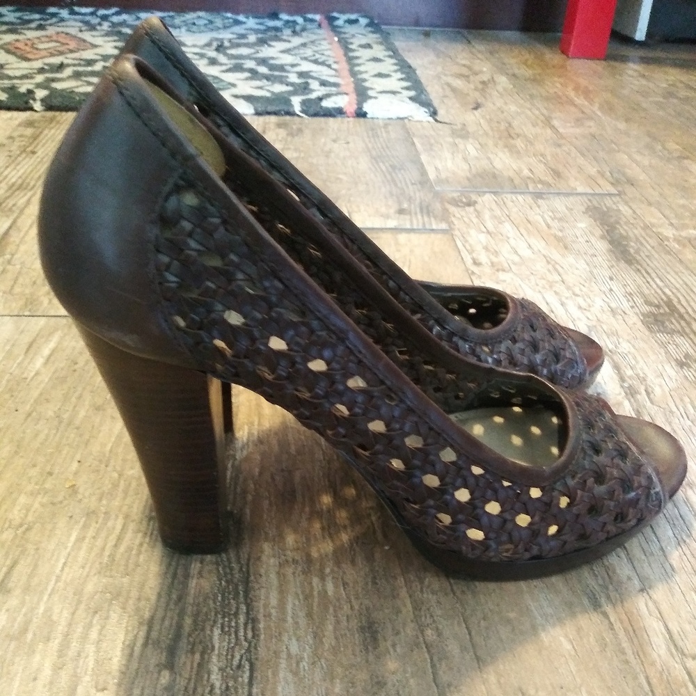 Circa Joan & David Heels